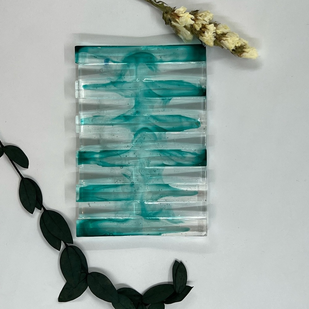Green resin soap tray
